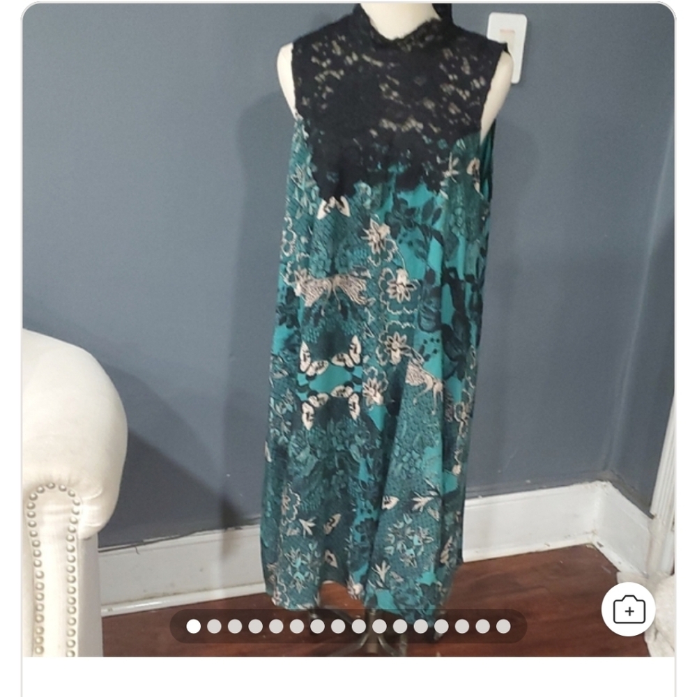 Maeve Chic Black and Green Floral Dress - Picture 16 of 16